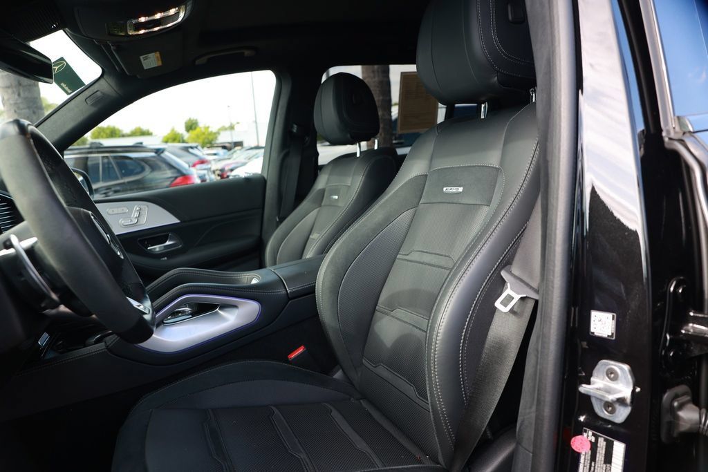 Used 2024 Mercedes-Benz GLS 63 AMG 4MATIC image 22
