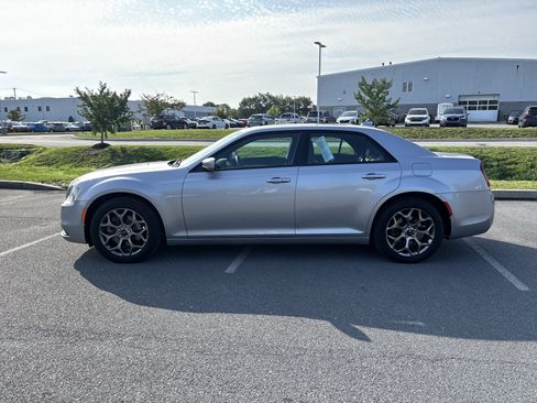 Used 2016 Chrysler 300 S AWD/4WD image 19