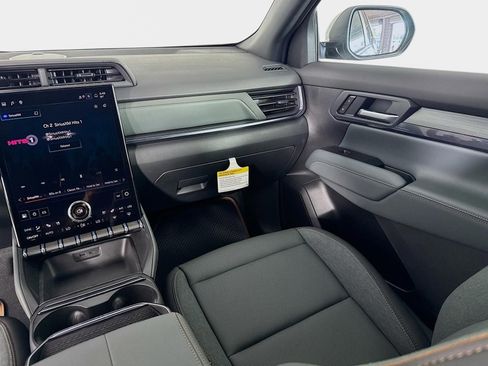 New 2026 GMC Terrain AT4 w/ Convenience Package III AWD/4WD image 24