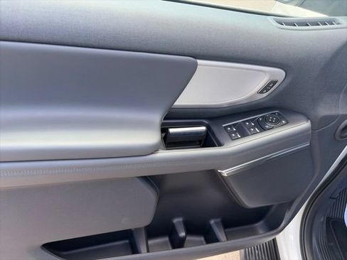 New 2026 Ford Expedition Active RWD image 17
