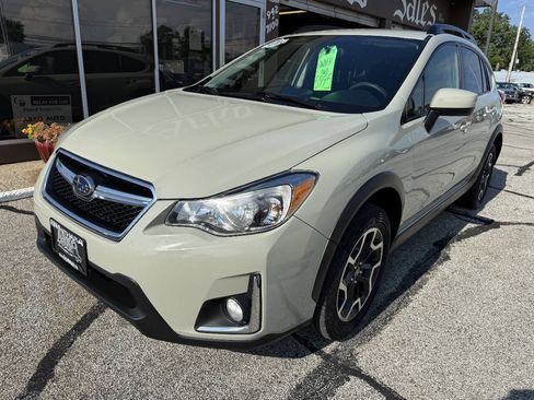 Used 2016 Subaru Crosstrek 2.0i Premium AWD/4WD image 1