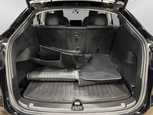 Used 2020 Tesla Model Y Long Range image 42