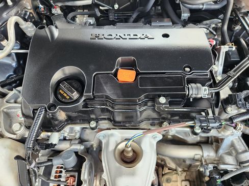 Used 2023 Honda Civic Sport image 32