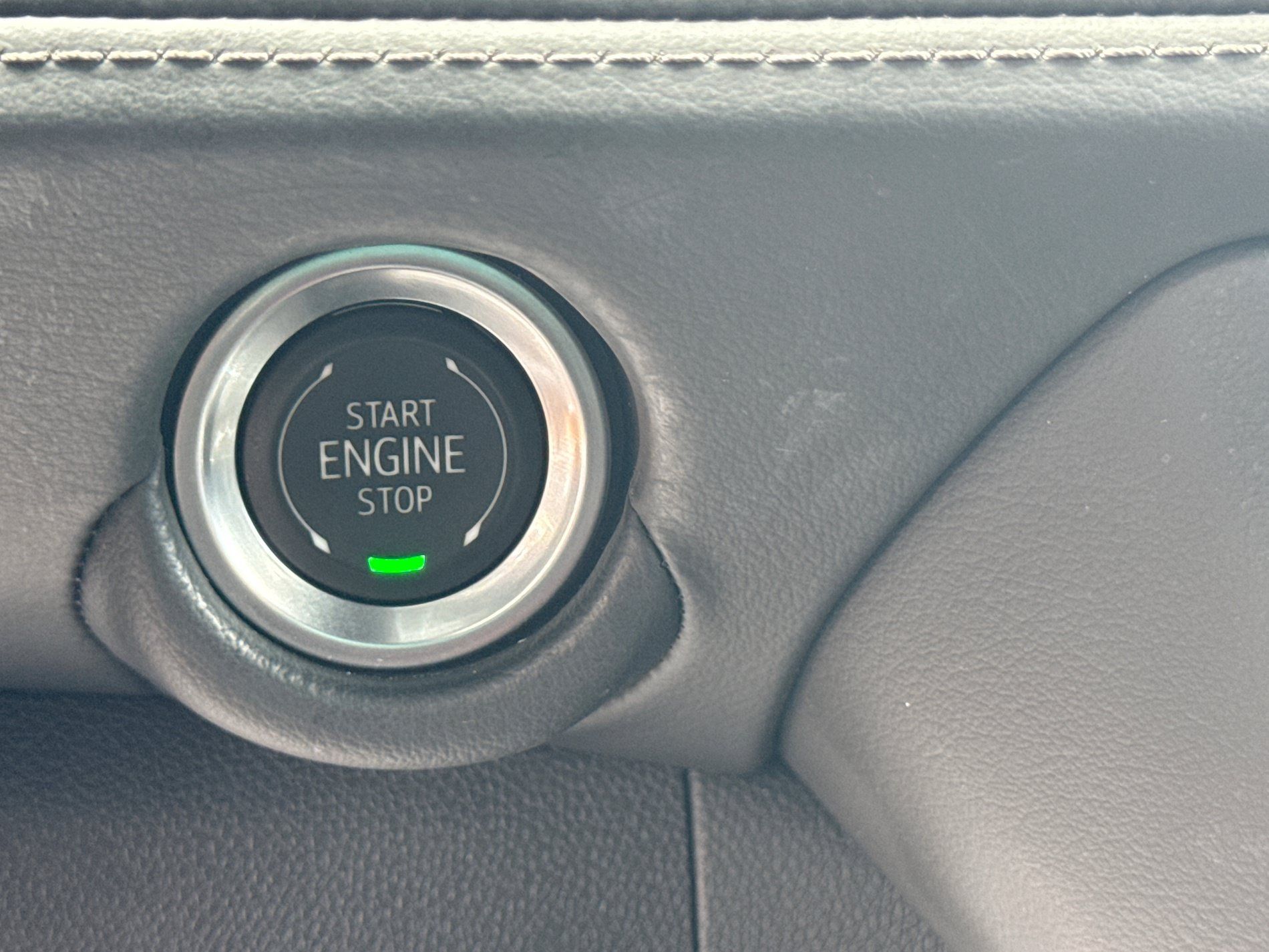 Used 2025 Chevrolet Tahoe LT RWD image 28