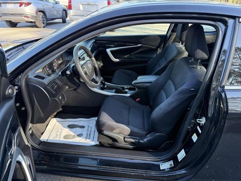 Used 2014 Honda Accord EX image 16
