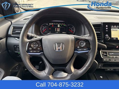 Used 2024 Honda Passport Black Edition image 23
