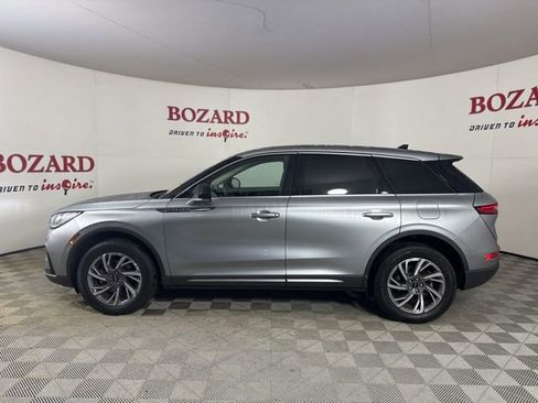 Used 2023 Lincoln Corsair FWD image 5