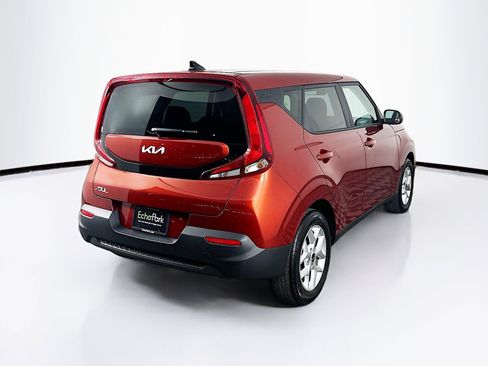 Used 2022 Kia Soul LX w/ Technology Package FWD image 9