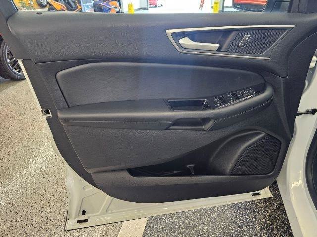 Used 2019 Ford Edge SEL w/ Equipment Group 201A AWD/4WD image 31
