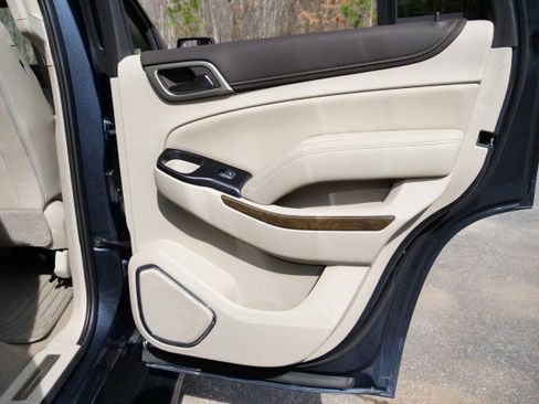 Used 2020 GMC Yukon Denali w/ Denali Ultimate Package image 46