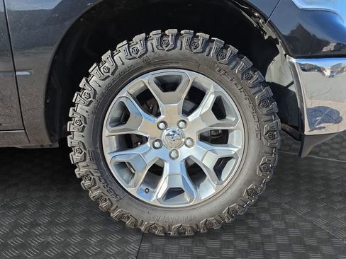 Used 2017 RAM 1500 Limited image 40