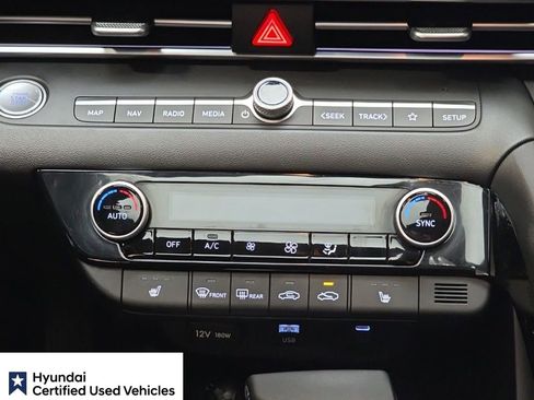 Certified 2025 Hyundai Elantra SEL FWD image 23