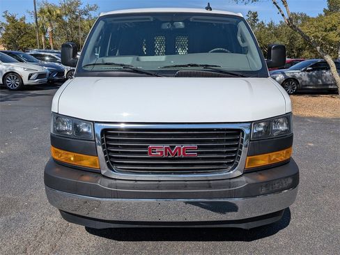 Used 2024 GMC Savana 2500 w/ Driver Convenience Package image 9