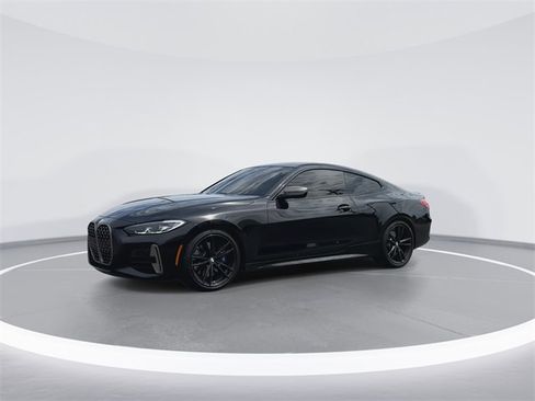 Used 2022 BMW M440i Coupe image 4