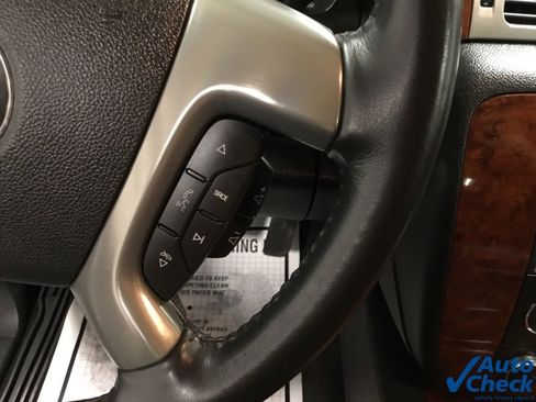 Used 2012 Chevrolet Avalanche LTZ image 47