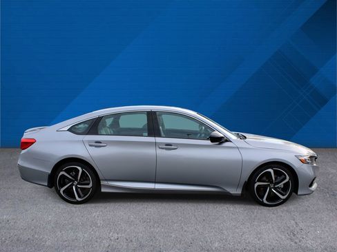 Used 2022 Honda Accord Sport image 10
