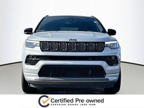 Certified 2024 Jeep Compass Limited w/ High Altitude Package image 17
