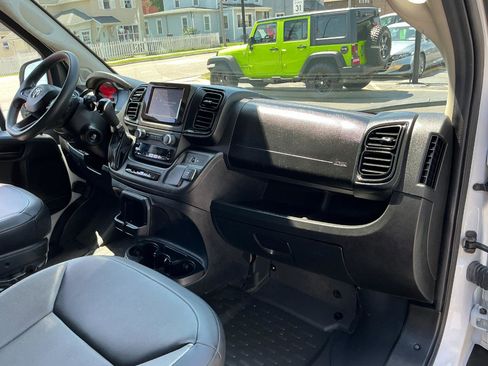 Used 2023 RAM ProMaster 2500 FWD image 17