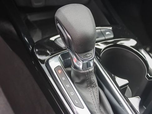 New 2026 Chevrolet Trax LT w/ Sunroof Package image 18