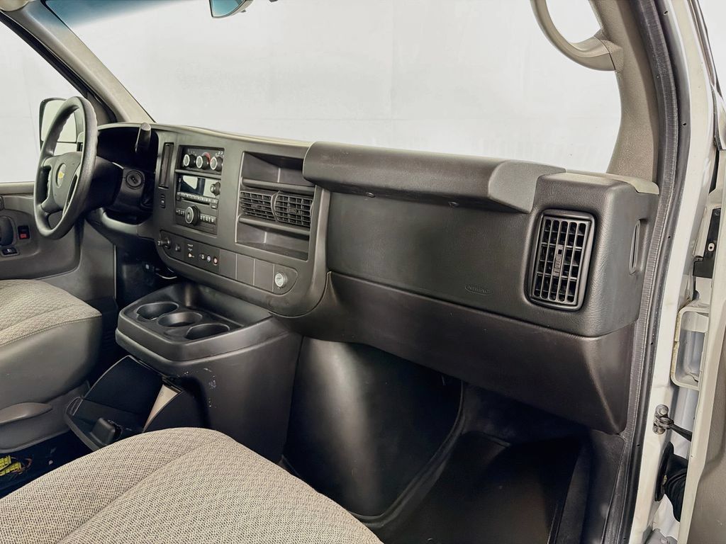 Used 2014 Chevrolet Express 3500 LT w/ LT Preferred Equipment Group RWD image 24