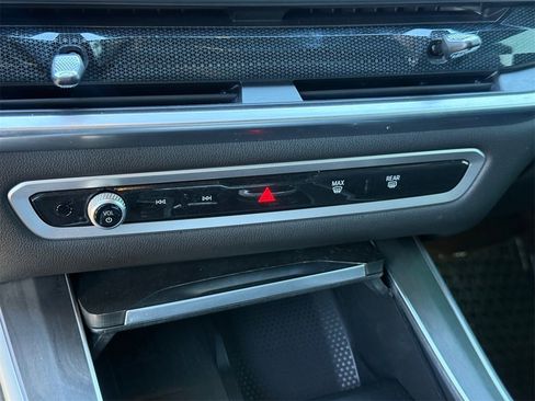 Used 2024 BMW X5 sDrive40i w/ Premium Package image 20