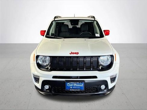 Certified 2023 Jeep Renegade Latitude w/ Sun/Sound Group AWD/4WD image 3