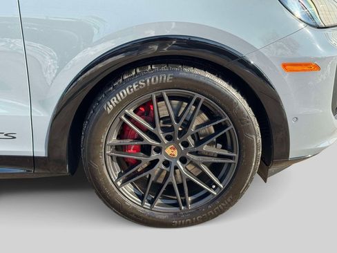 Used 2025 Porsche Cayenne GTS image 7