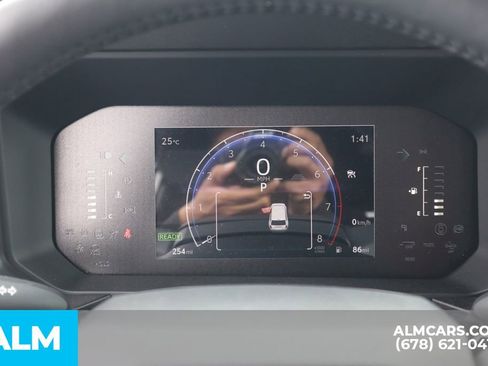 Used 2024 Toyota Land Cruiser image 38