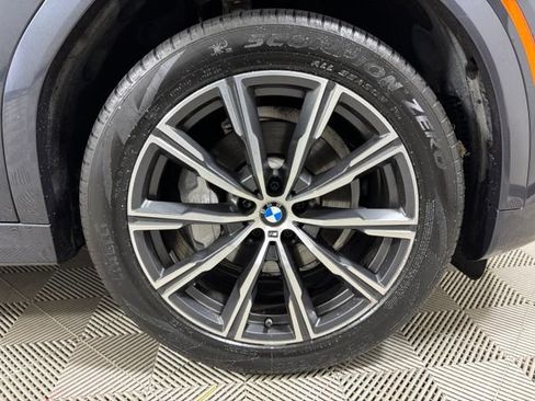 Used 2021 BMW X6 xDrive40i w/ Executive Package AWD/4WD image 18