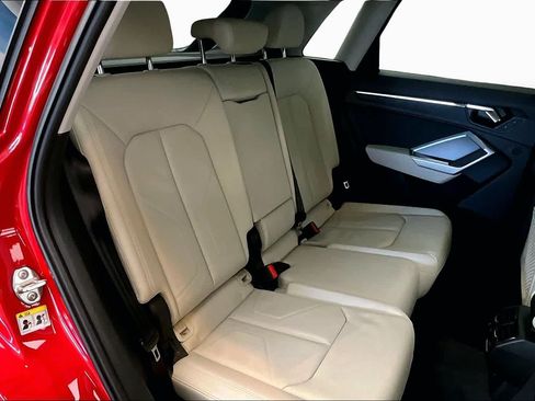 Certified 2025 Audi Q3 2.0T Premium Plus w/ Premium Plus Package AWD/4WD image 20