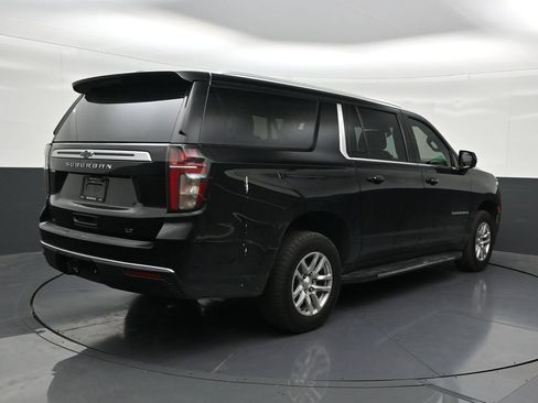 Used 2021 Chevrolet Suburban LT RWD image 5