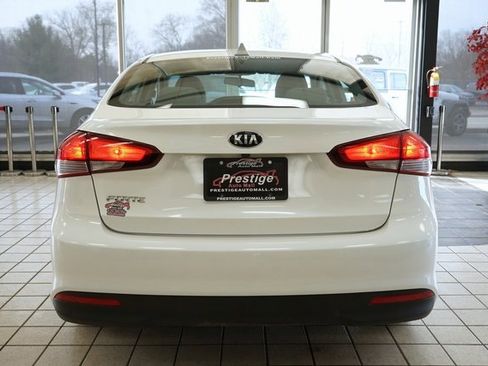 Used 2018 Kia Forte LX w/ LX Popular Package image 14