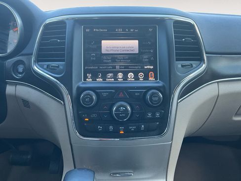 Used 2017 Jeep Grand Cherokee Limited AWD/4WD image 13