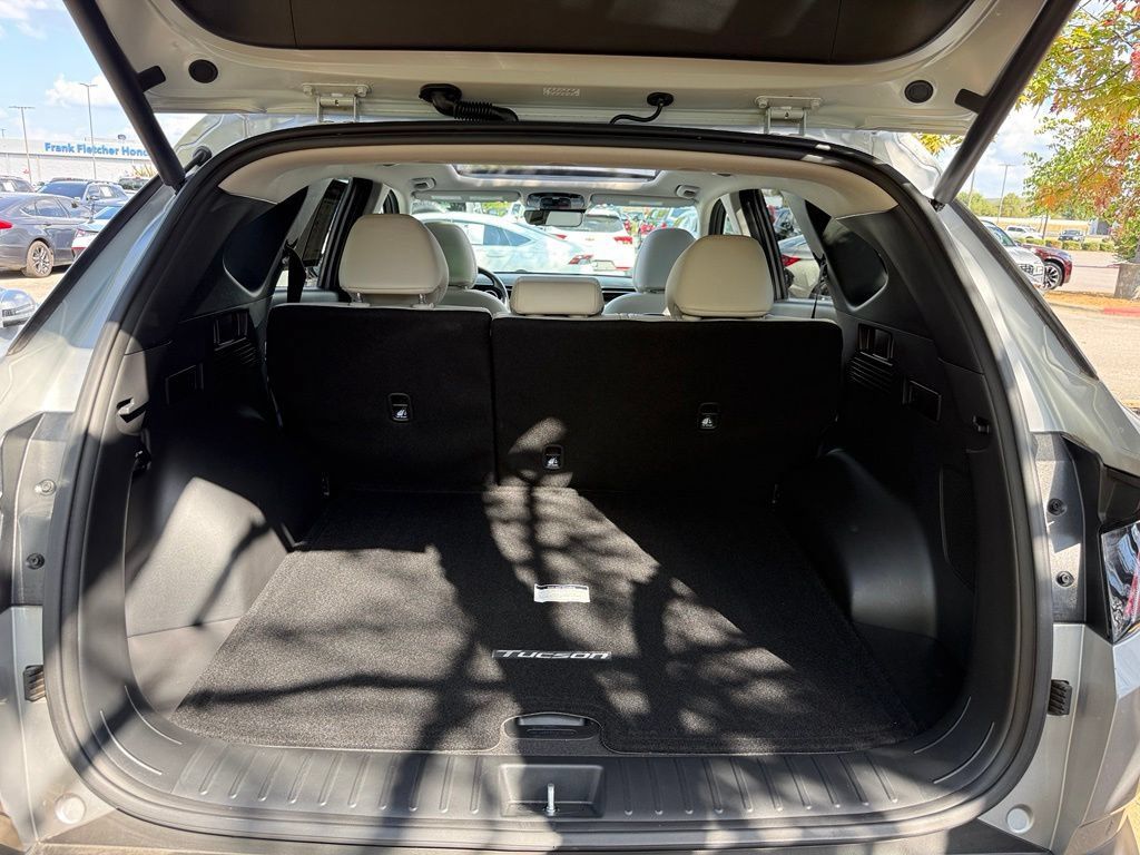Used 2024 Hyundai Tucson Limited AWD/4WD image 39
