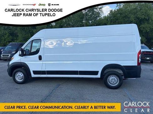 Used 2025 RAM ProMaster 2500 w/ Convenience Group FWD image 9