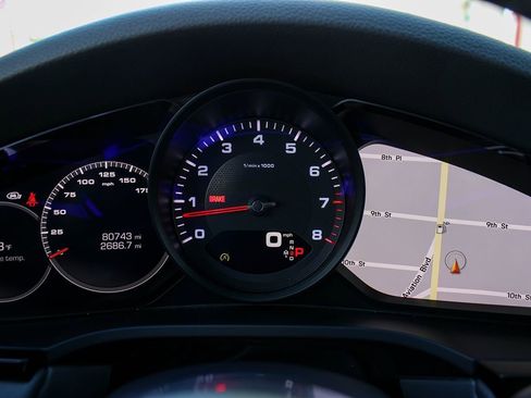 Used 2019 Porsche Cayenne image 30