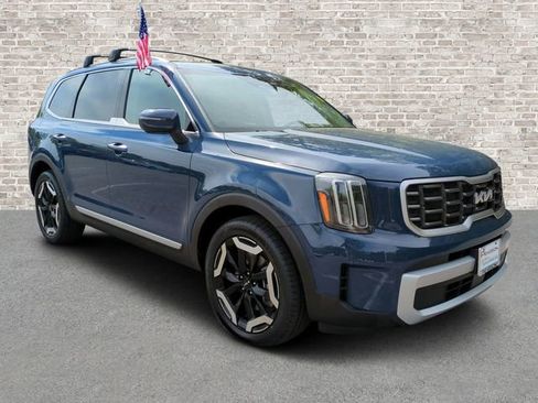 Used 2025 Kia Telluride S image 1