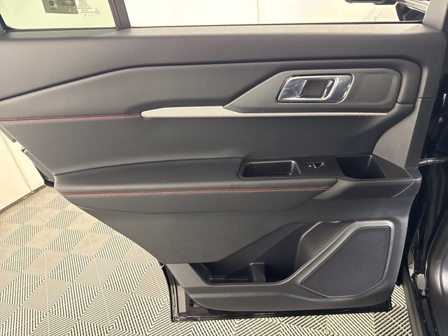 New 2026 Ford Explorer ST-Line w/ ST-Line Street Pack AWD/4WD image 20