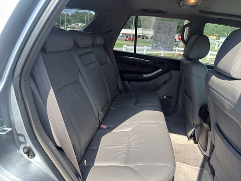 Used 2005 Toyota 4Runner Limited RWD image 12