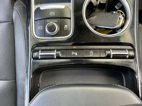 Used 2018 Kia Stinger Premium RWD image 20