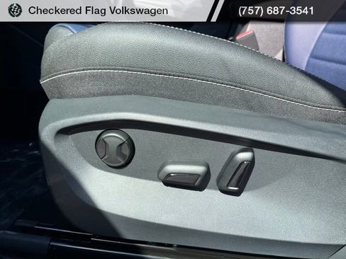 New 2026 Volkswagen Taos SEL AWD/4WD image 22