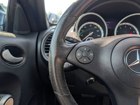 Used 2009 Mercedes-Benz SLK 300 image 22
