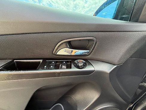Used 2014 Chevrolet Cruze LT w/ RS Package FWD image 20