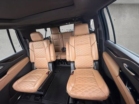 Used 2021 Cadillac Escalade ESV Sport w/ Heavy-Duty Trailer Package RWD image 22