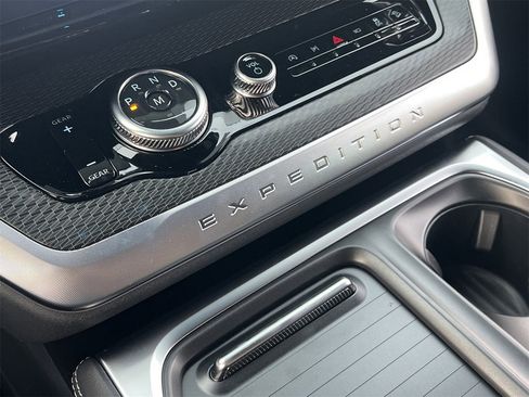 New 2025 Ford Expedition Max Platinum w/ Stealth Performance Package image 7