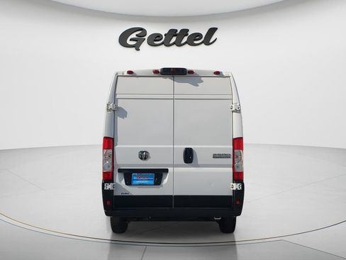Used 2025 RAM ProMaster 2500 w/ Convenience Group FWD image 5