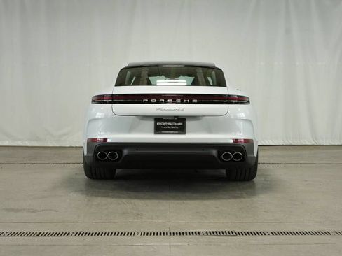 Certified 2025 Porsche Panamera 4 AWD/4WD image 6