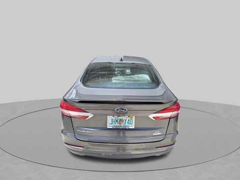 Used 2019 Ford Fusion SE w/ Equipment Group 151A FWD image 6