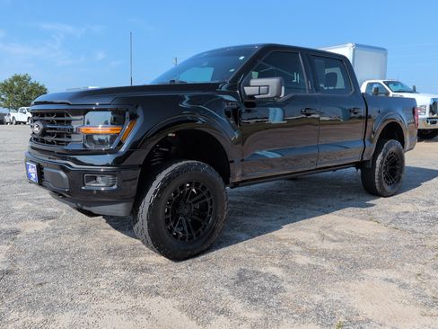 Used 2024 Ford F150 XLT w/ Equipment Group 302A MID AWD/4WD image 6