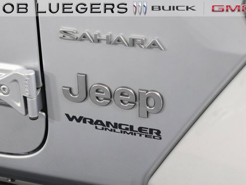 Used 2022 Jeep Wrangler Unlimited Sahara w/ LED Lighting Group image 4